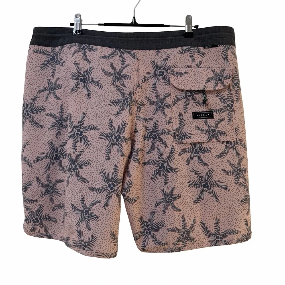 Vissla‎ Mens Floral Tropical Board Shorts Size 38 Swim Trunks Quick Dry Stretch